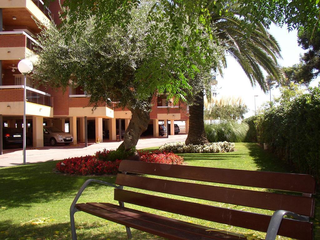 Apartamentos Alquihouse Vilafortuny Cambrils Exterior photo